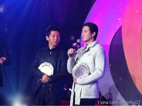 http://www.newswatch247.com/pics/star/pic/ce1f7b834692e1a3f26ee016fb8fb634.jpg