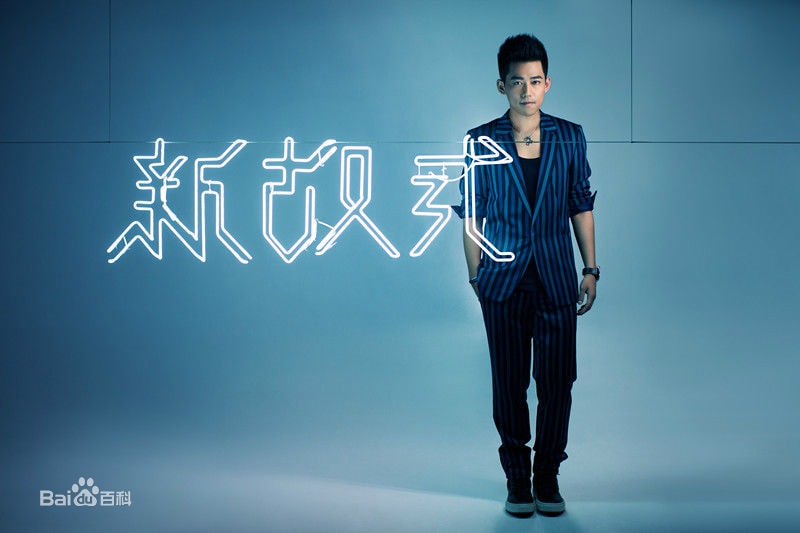 http://www.newswatch247.com/pics/star/pic/ce62d9100bca8a011e2c14f5cbb1ca2c.jpg