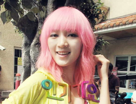 http://www.newswatch247.com/pics/star/pic/cf209c7973f00bb057d7c0e54c3b02d1.jpg