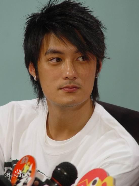 http://www.newswatch247.com/pics/star/pic/cf4257df171b45c24ebb6caea9c5ecd1.jpg