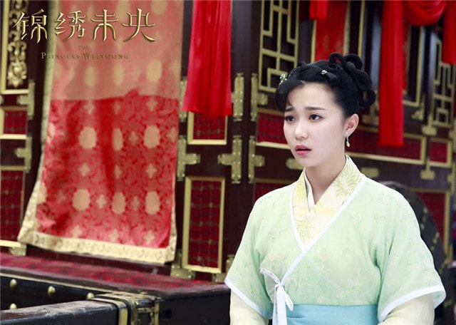 http://www.newswatch247.com/pics/star/pic/cf5c/916fcbef3ac81fd6baccac7e2b8d.jpg