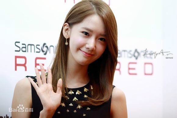 http://www.newswatch247.com/pics/star/pic/cfc5fb2c5543467045a1805c45ce9df5.jpg