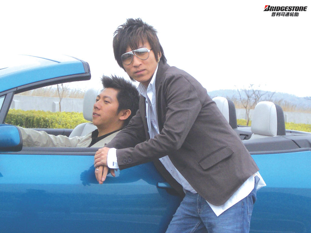 http://www.newswatch247.com/pics/star/pic/cfdae5739c356f05ff8571d52137bdfb.jpg