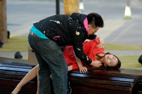 http://www.newswatch247.com/pics/star/pic/d16edba8ead1004d7f4be828920b43f9.jpg