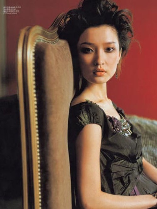 http://www.newswatch247.com/pics/star/pic/d1b288a29f4047d2fa7f554e36cdb5e5.jpg