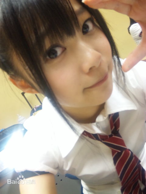 http://www.newswatch247.com/pics/star/pic/d236b209ddce6c434b037e6644771f6c.jpg