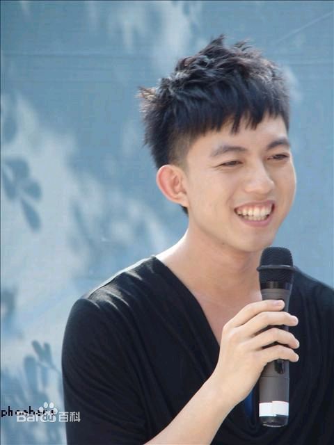 http://www.newswatch247.com/pics/star/pic/d248e85c2c8cc672268d77602aec167f.jpg