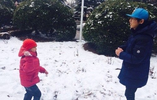 http://www.newswatch247.com/pics/star/pic/d2a20151858c6adcd121fc1fe346c2da.jpg