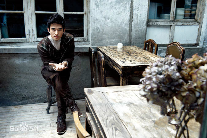 http://www.newswatch247.com/pics/star/pic/d2b5b17f6bd34bbd44efd534dbb44af9.jpg