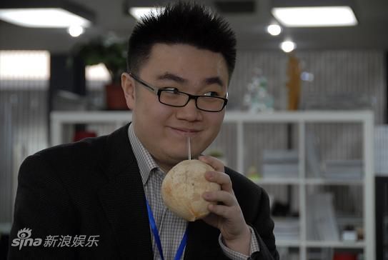 http://www.newswatch247.com/pics/star/pic/d30560325ee1cc82718a83c5eba6d95c.jpg
