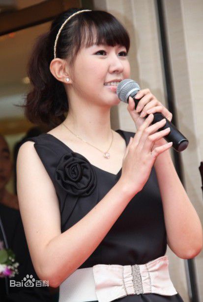 http://www.newswatch247.com/pics/star/pic/d42e7700529efd793e0d03f040348dc5.jpg