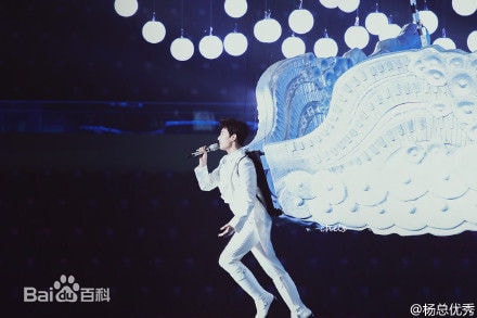 http://www.newswatch247.com/pics/star/pic/d4bffab955f0cca0dd7708fee3c9bc08.jpg