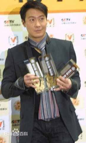 http://www.newswatch247.com/pics/star/pic/d6583955152d0f313eb99f3c55657c91.jpg