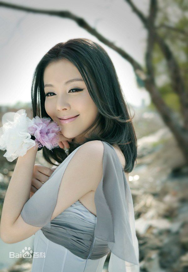 http://www.newswatch247.com/pics/star/pic/d66b828874c16c132fde6f8e0d753a28.jpg