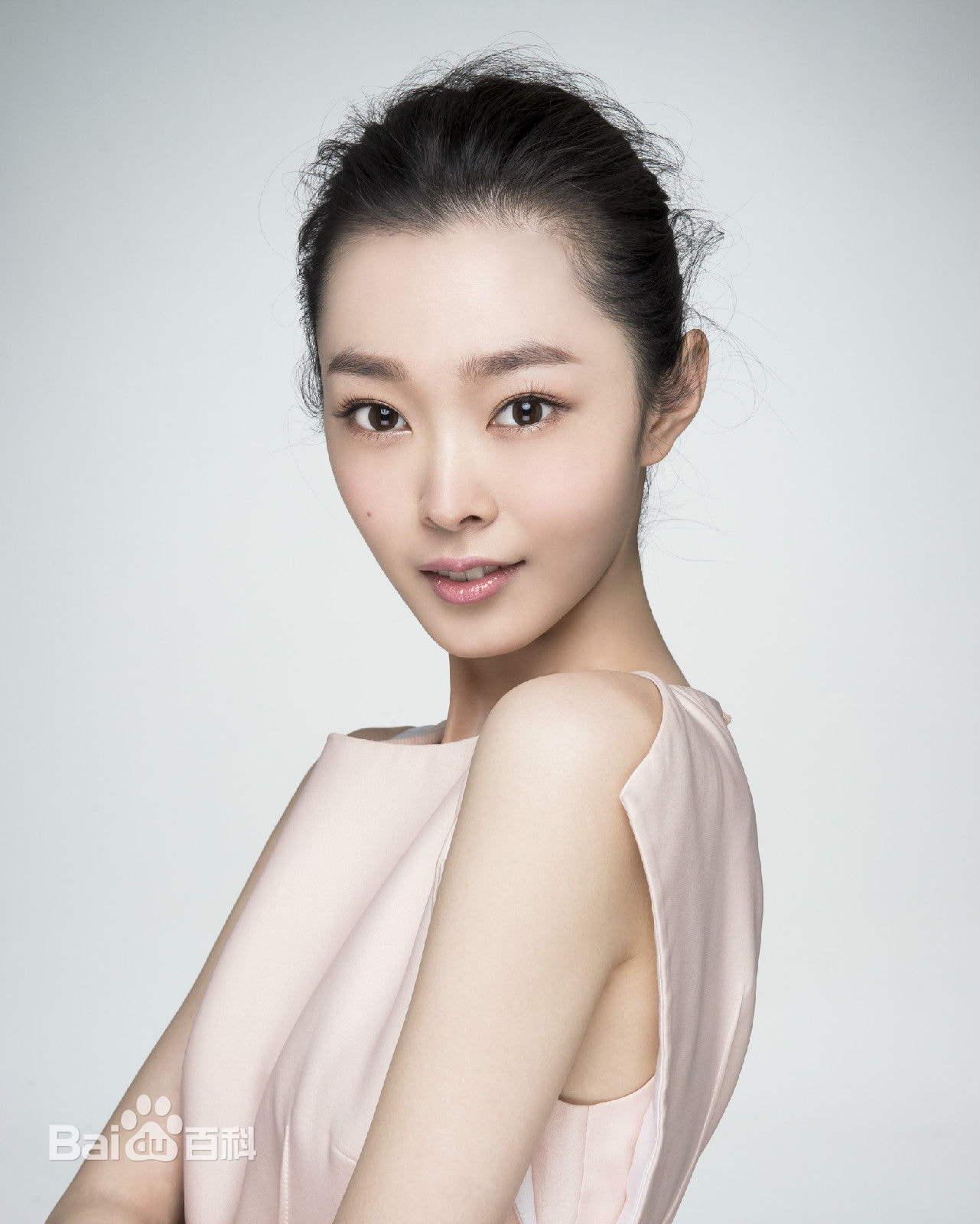 http://www.newswatch247.com/pics/star/pic/d72d59aaaec02f040befe4f54b458f99.jpg
