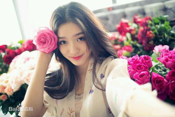 http://www.newswatch247.com/pics/star/pic/d74c172329d1e4d7689bbc3c24f9fb20.jpg