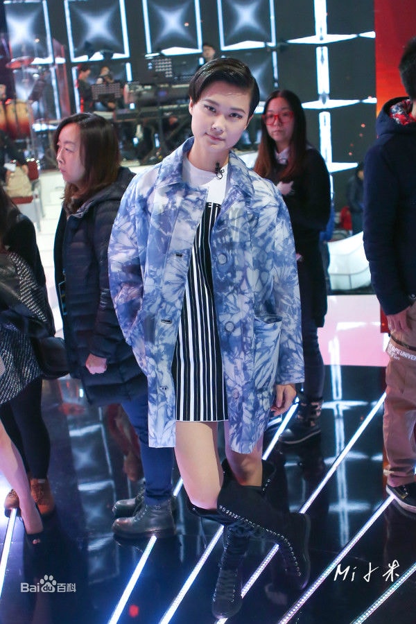 http://www.newswatch247.com/pics/star/pic/d7639bf37646a862369c6d8e4cddf5be.jpg