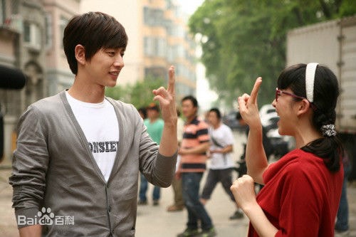 http://www.newswatch247.com/pics/star/pic/d7bc638be4da412a63cf18b2f114ff9d.jpg