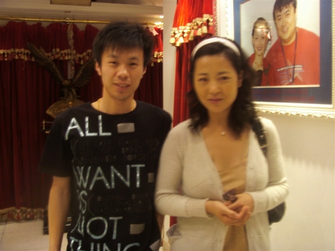 http://www.newswatch247.com/pics/star/pic/d884e504e508adcfcd5e97d8759d0a45.jpg