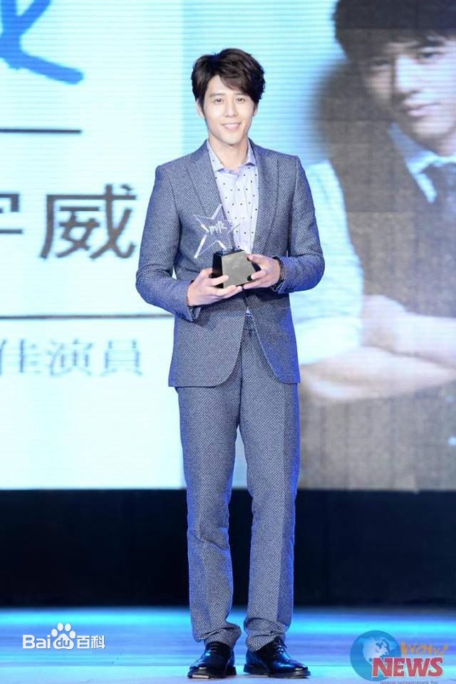 http://www.newswatch247.com/pics/star/pic/d8fa27215db8dba820a7c5139c7b8335.jpg
