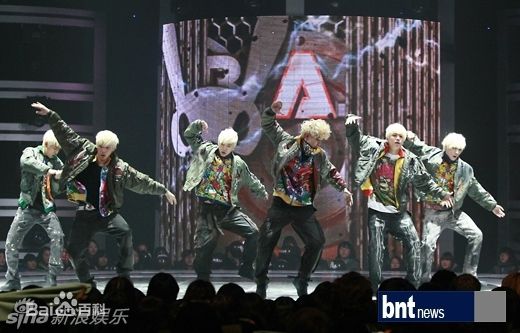 http://www.newswatch247.com/pics/star/pic/d9245649ec8ee220e07d7c7d37cfbc59.jpg