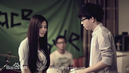 http://www.newswatch247.com/pics/star/pic/d98a87c8e09d7c8bcc5348e9f3358c19.jpg