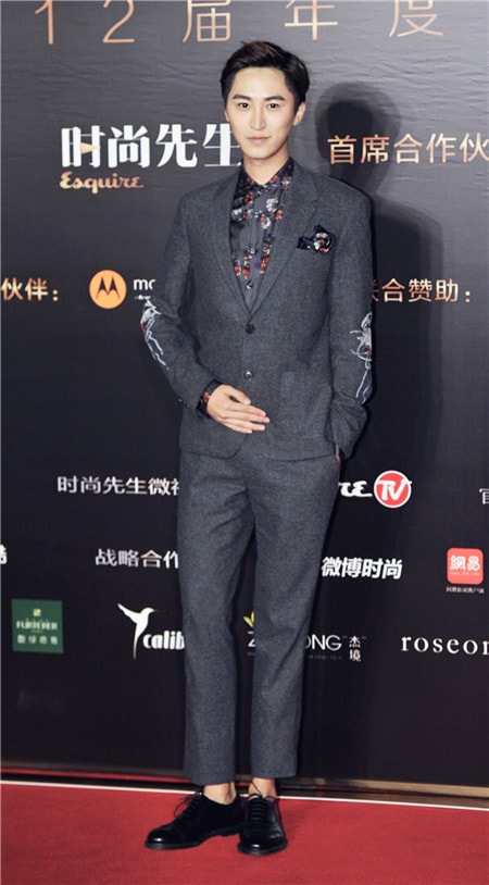 http://www.newswatch247.com/pics/star/pic/dc21/3d73b17b12301da6401a74d2dac8.jpg