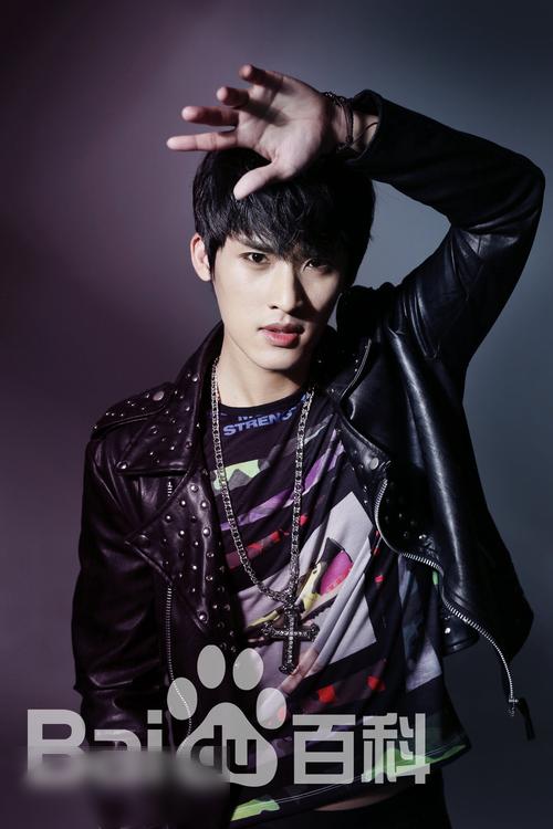 http://www.newswatch247.com/pics/star/pic/dc6b2fe086dca5bf38ba889e2e78b656.jpg