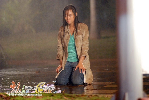 http://www.newswatch247.com/pics/star/pic/dd855d3e93242ac5bd770ea839cbe778.jpg