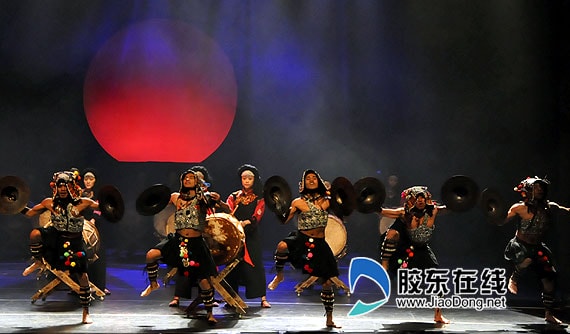 http://www.newswatch247.com/pics/star/pic/dee561beaa76fb11b6c0d3f2ced4c4db.jpg