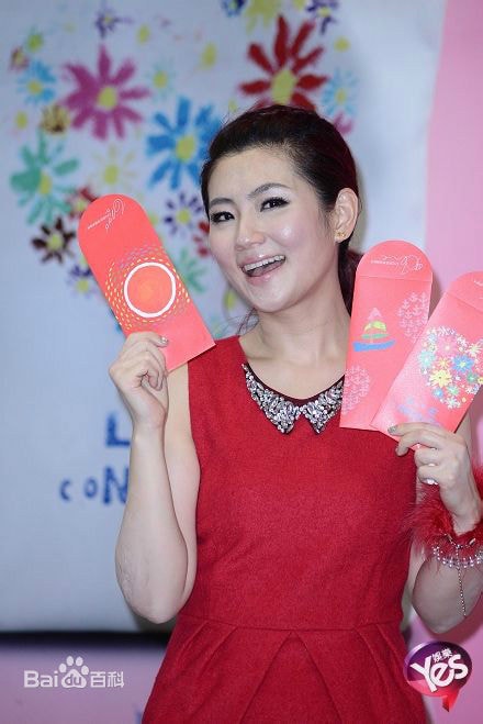 http://www.newswatch247.com/pics/star/pic/df43d2806bca64ac58a6266f13e94bf2.jpg