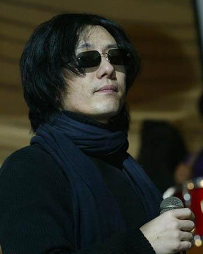 http://www.newswatch247.com/pics/star/pic/dfa841a8e69c35e0023a4f246b01decb.jpg
