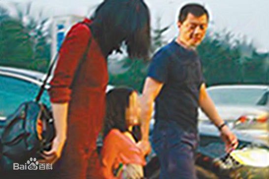 http://www.newswatch247.com/pics/star/pic/e0858345227743c7230a4d10e2736d56.jpg