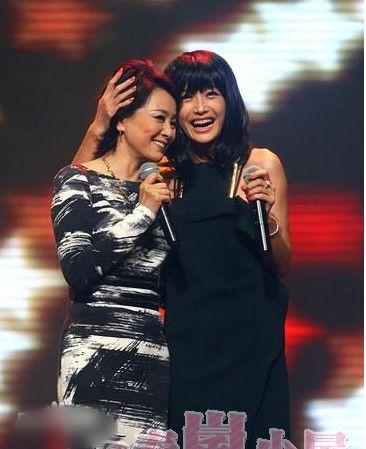 http://www.newswatch247.com/pics/star/pic/e1443232962dd63e2ec13fafe7b193a4.jpg