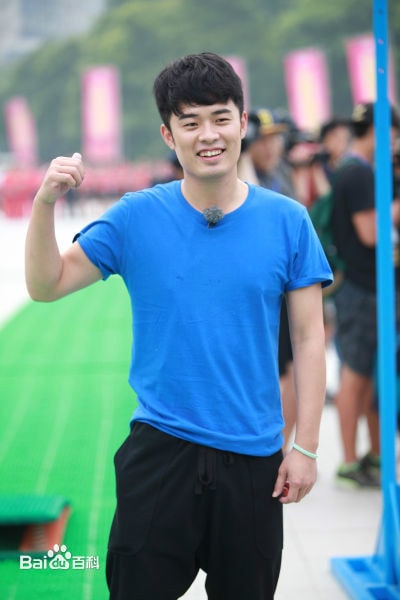 http://www.newswatch247.com/pics/star/pic/e1921400f3bbfa7f81f8b60e2f6236b9.jpg