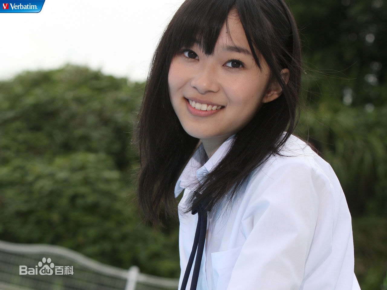 http://www.newswatch247.com/pics/star/pic/e1fae5c3b31ce943e232be6df8c39fc4.jpg