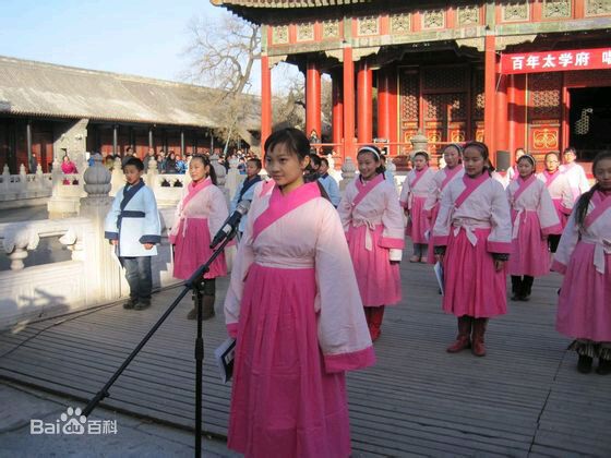 http://www.newswatch247.com/pics/star/pic/e31e0c037daff0130c59261e5b6bb2f7.jpg