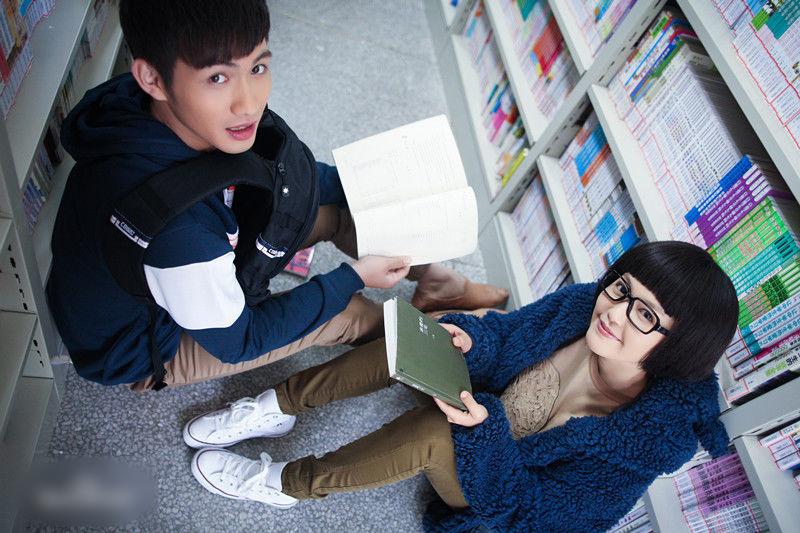 http://www.newswatch247.com/pics/star/pic/e487d13b590ccb795ce56048a0cd231e.jpg