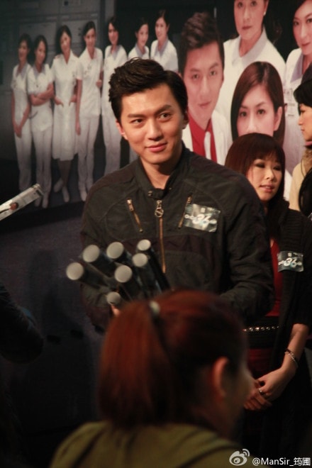 http://www.newswatch247.com/pics/star/pic/e55a7e7b869defac660f70f6f52b0eac.jpg
