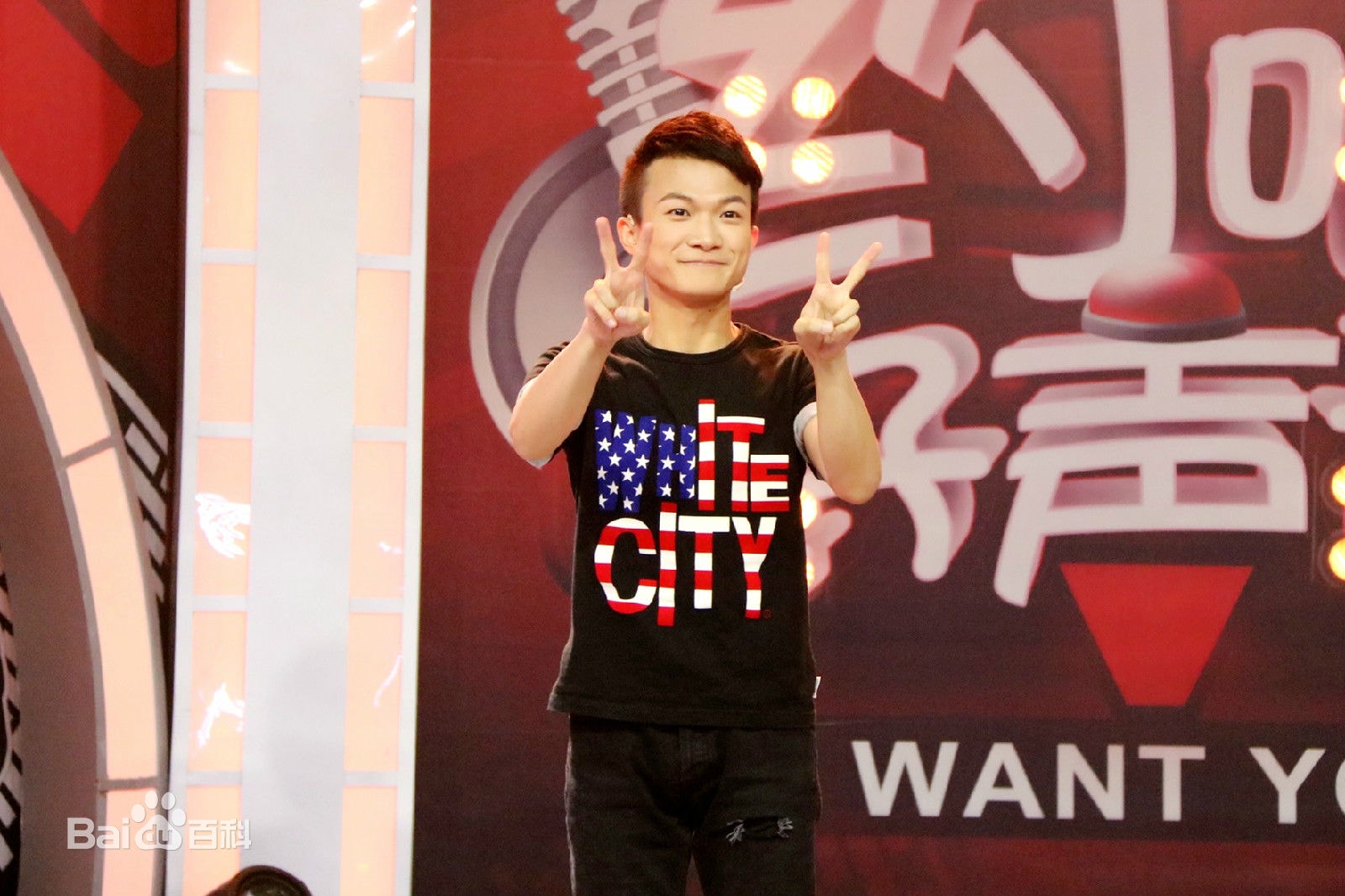 http://www.newswatch247.com/pics/star/pic/e6e6f996a52cf05d0b64d7fbe8ae09af.jpg
