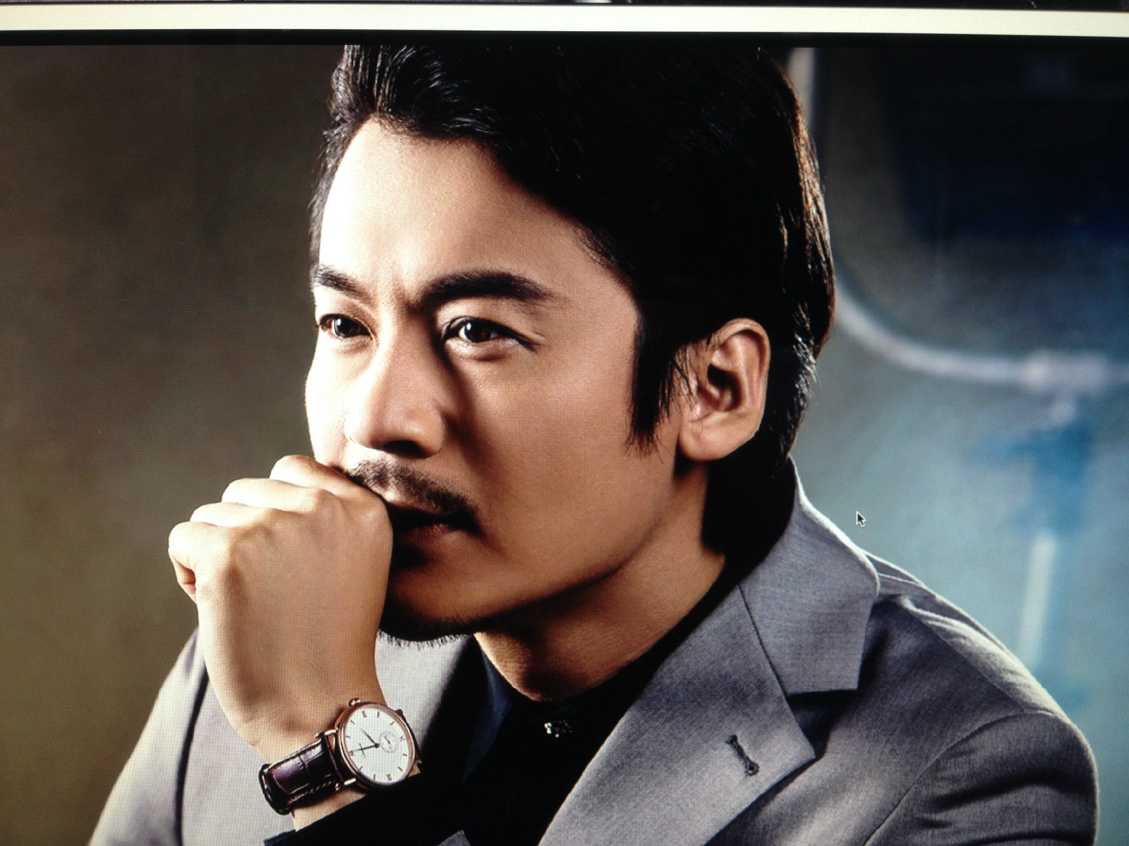 http://www.newswatch247.com/pics/star/pic/e6f74ebc89cceaf09bb75c8ad8da9272.jpg