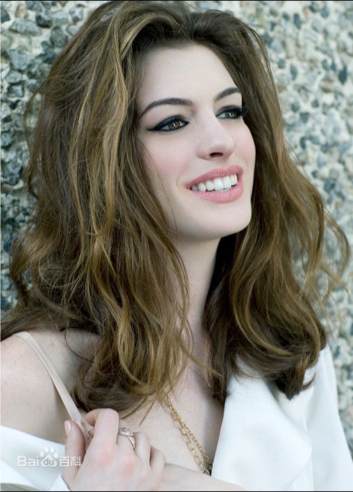 http://www.newswatch247.com/pics/star/pic/e72a1215d96db840c597b0482dadbe44.jpg