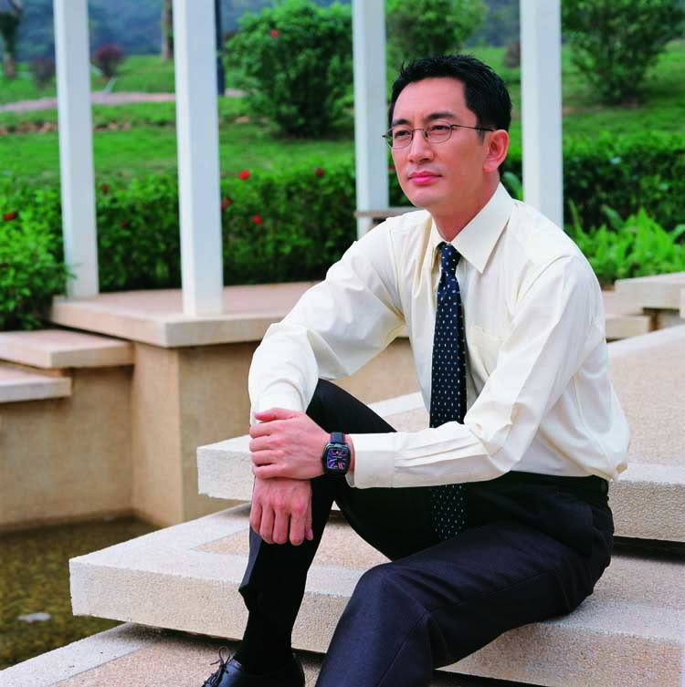 http://www.newswatch247.com/pics/star/pic/e772/b180deb1f76c3177fd231f722ad9.jpg