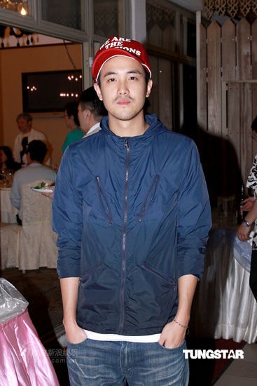 http://www.newswatch247.com/pics/star/pic/e79ceed98c36495336d4f605dd9520a8.jpg
