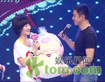 http://www.newswatch247.com/pics/star/pic/e7b1e9b7779217055189ab420d62f6ba.jpg