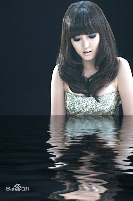 http://www.newswatch247.com/pics/star/pic/e84b5c80d4794f61f6698aa53e9c58c1.jpg