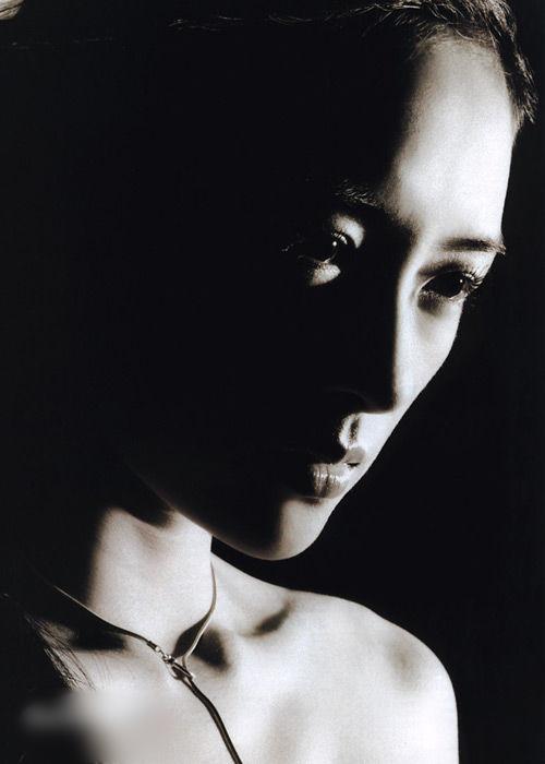 http://www.newswatch247.com/pics/star/pic/e84c1be1eb6885daabff1cabd918c500.jpg