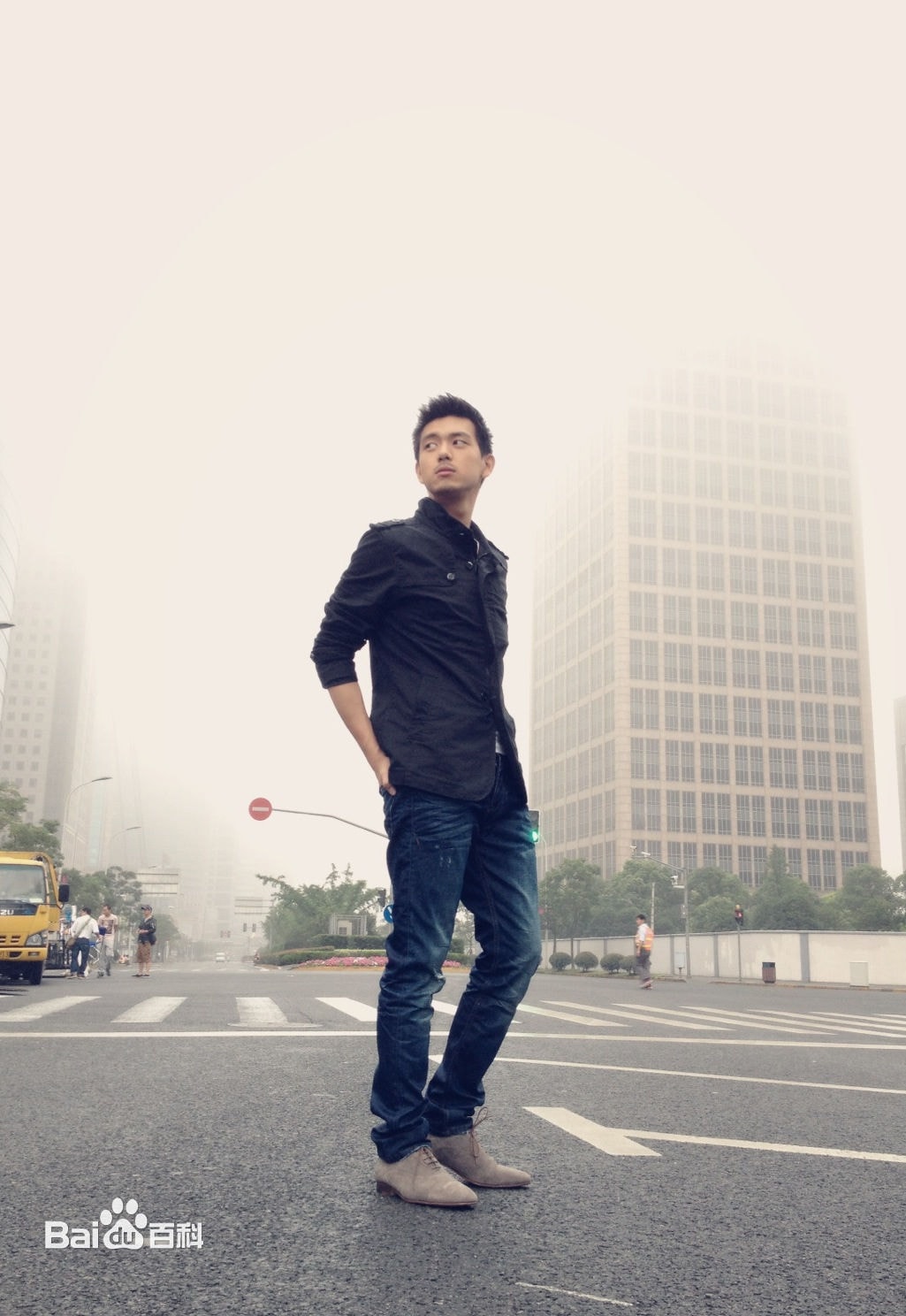 http://www.newswatch247.com/pics/star/pic/e869cb93c9b40434dad32bc822acfeae.jpg