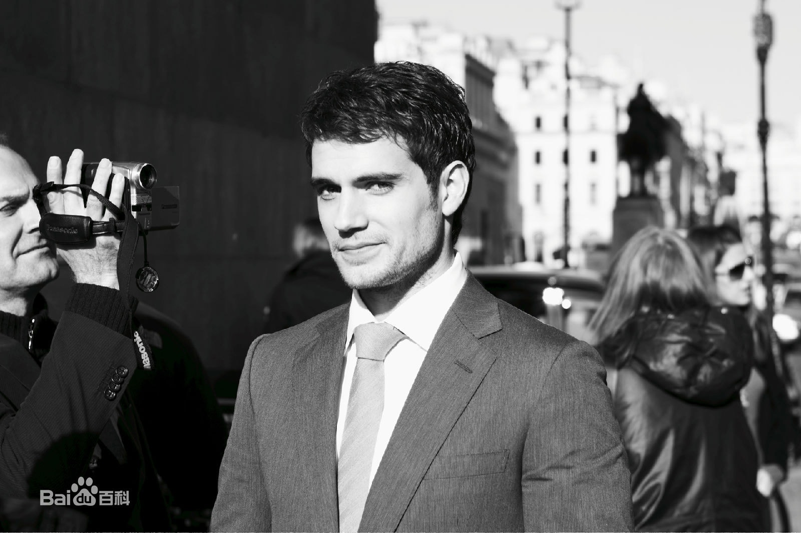 http://www.newswatch247.com/pics/star/pic/e9031ea79c70d434685a3c4875f11bcb.jpg
