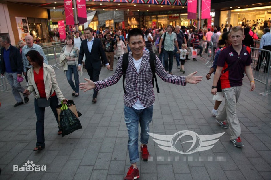 http://www.newswatch247.com/pics/star/pic/e90bdc1ea817e291c64df501407e78c5.jpg